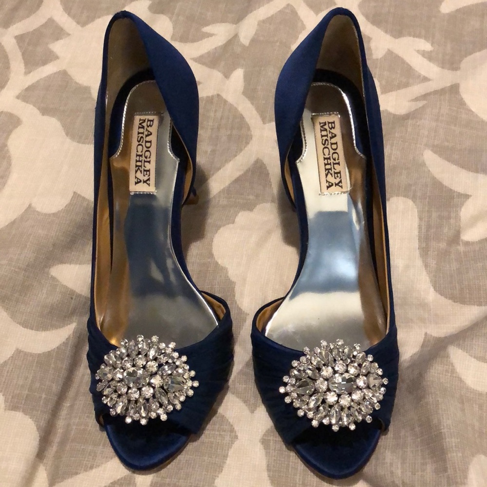 Badgley Mischka peep toe pumps